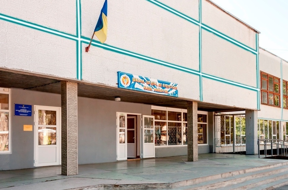 У Лозовій видають гуманітарку для дітей до 9 років, 05.03.2024