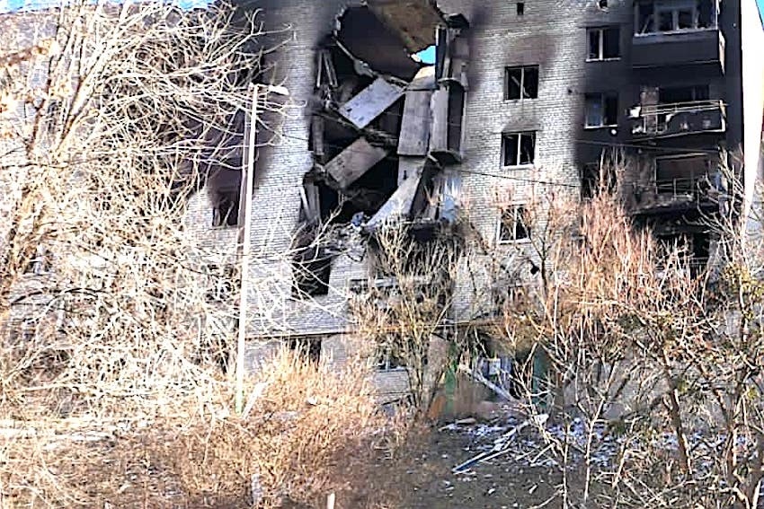 Ізюм, наслідки обстрілів