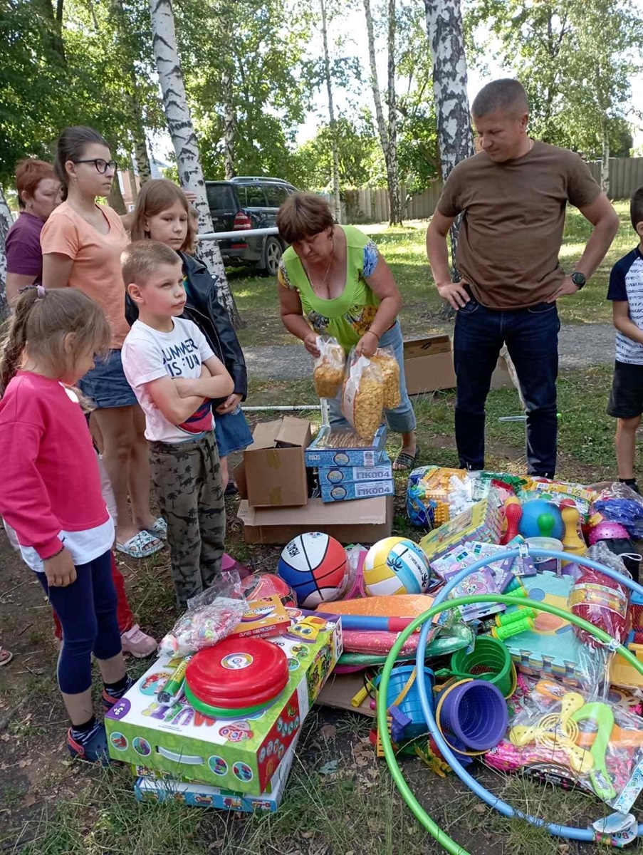 Допомога переміщеним особам