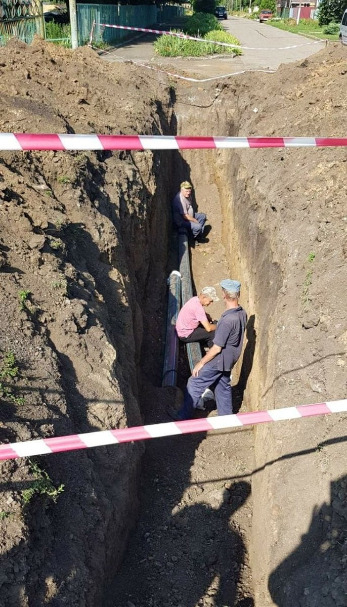 Комунальники Лозової оновили понад 180 метрів водогону, 07.07.2023