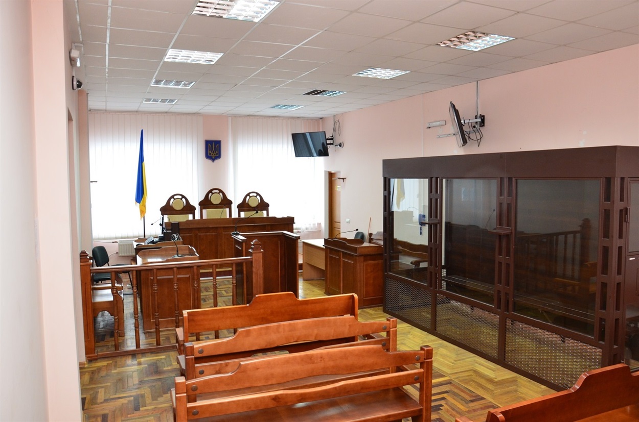 Двоє чоловіків віком 35 і 30 років вчинили розбійний напад в смт Панютине, 22.07.2023