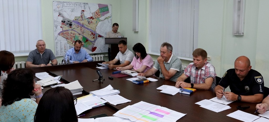 У Лозовій засідала комісія з розгляду питань щодо компенсації за пошкоджені об’єкти, 24.10.2023