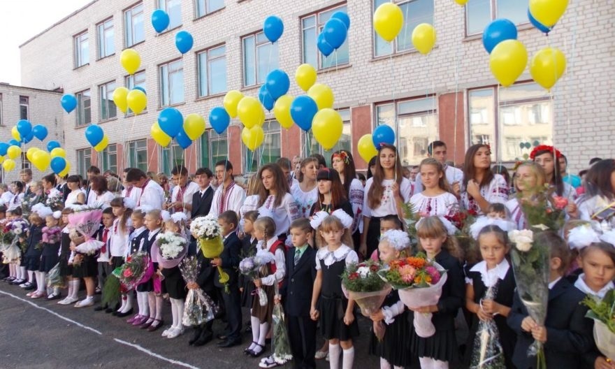 1 вересня планують відновити навчання за партами у 24 закладах Лозівського та Красноградського районів, 18.12.2023