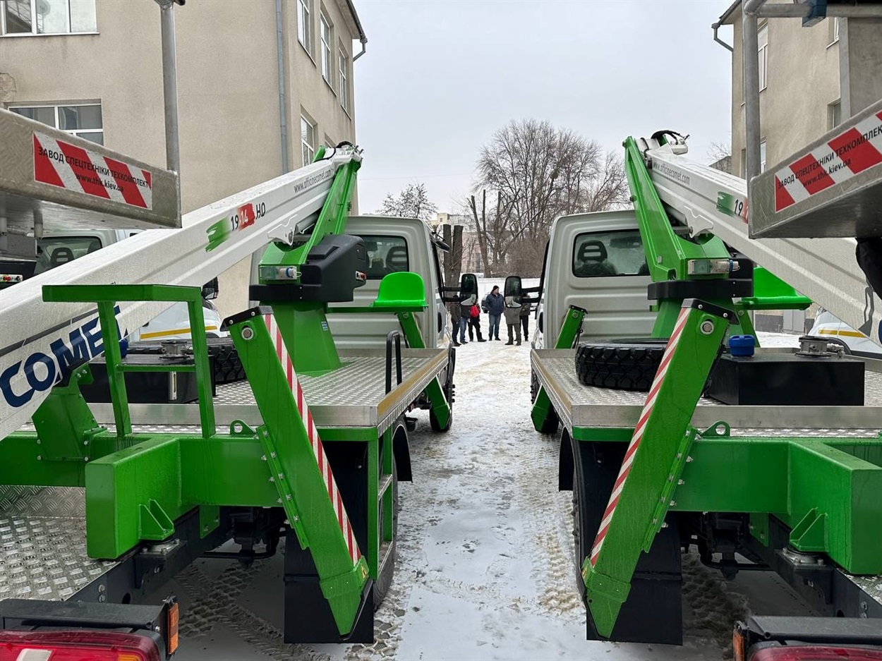 Лозівський  РЕМ отримав автовишки Iveco, 15.01.2024