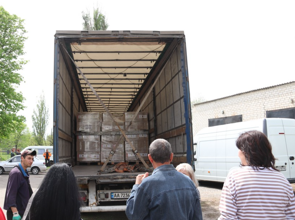 Соціально-вразливій категорії лозівчан міжнародні організації надали гуманітарку, 23.04.2024