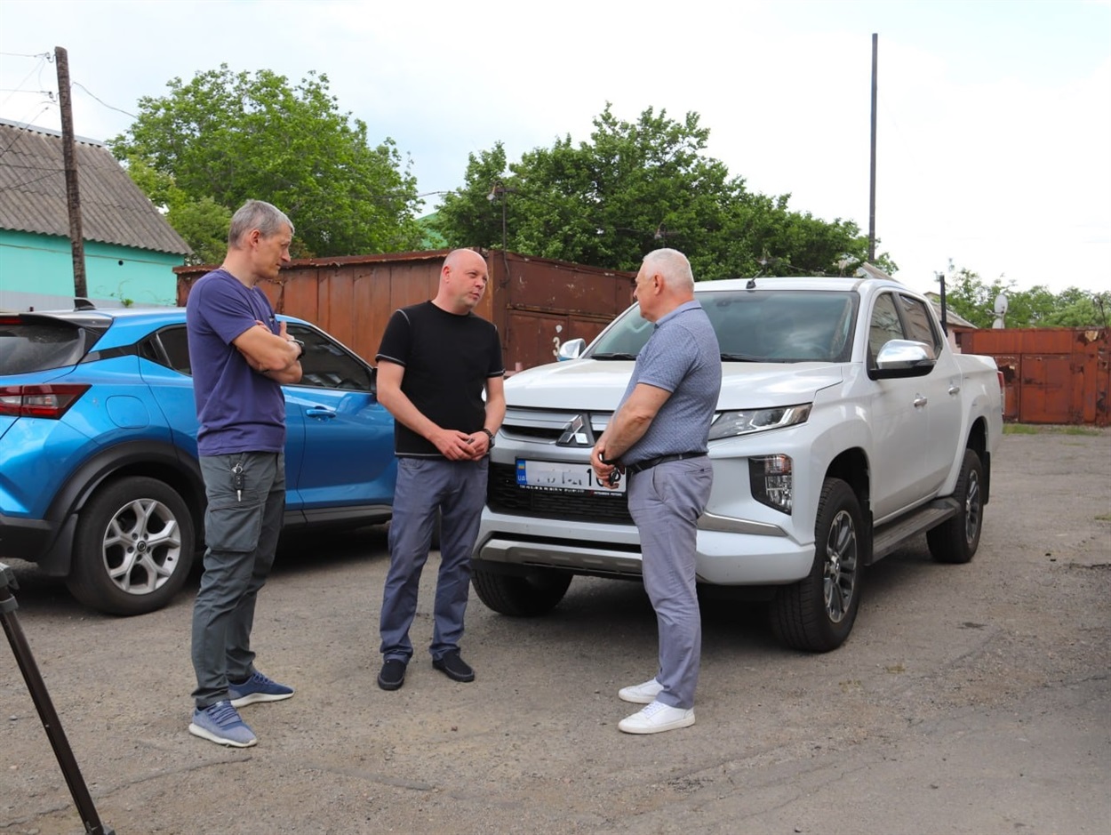 Лозівська громада передала автомобіль Mitsubishi L200 для одного з харківських підрозділів ДПСУ, 22.05.2024