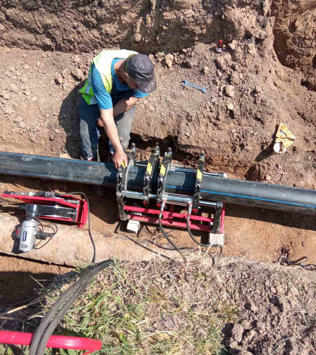 У Лозовій комунальники проводять плановий ремонт на водопровідній мережі, 10.06.2024