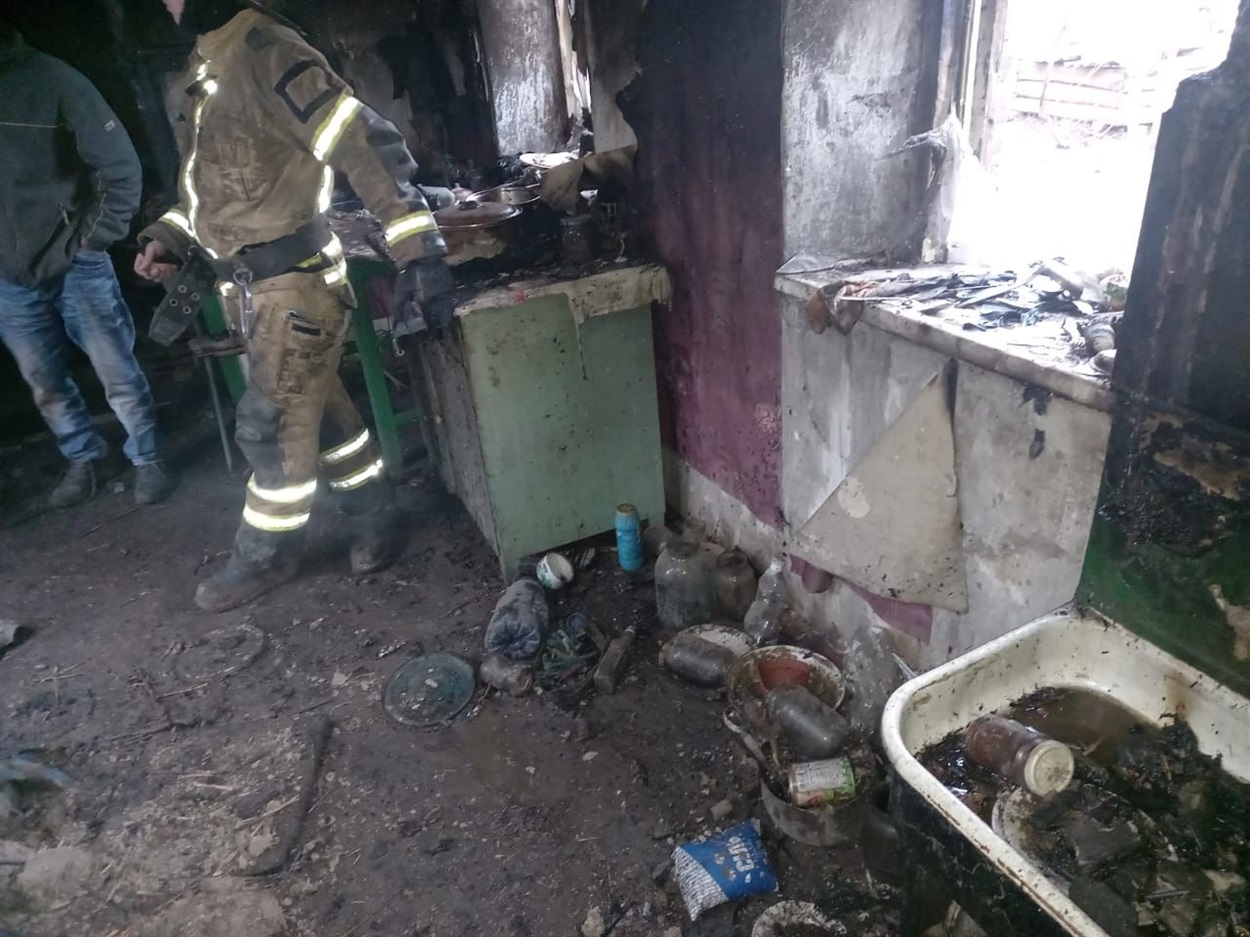 В Лозівському районі чоловік підпалив співмешканку