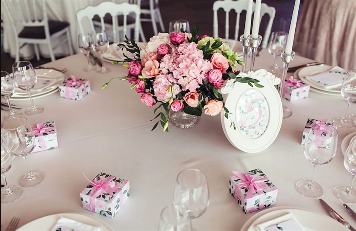 Ідеї оформлення столів для різних форматів заходів